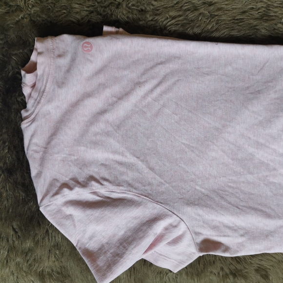 Lululemon lot - Picture 3 of 4